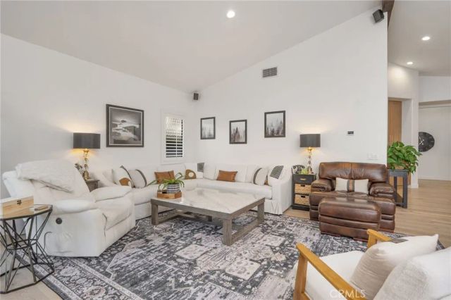 15263 Saddleback Road, Canyon Country, CA 91387