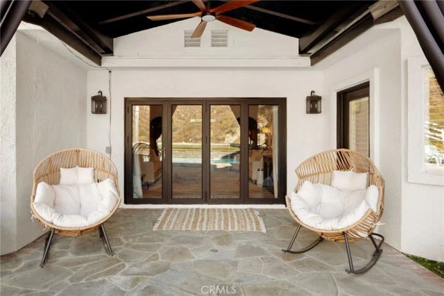 15263 Saddleback Road, Canyon Country, CA 91387