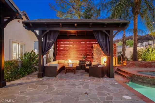15263 Saddleback Road, Canyon Country, CA 91387
