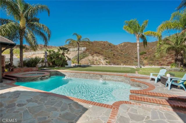 15263 Saddleback Road, Canyon Country, CA 91387