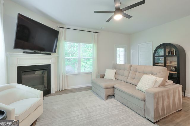 197 Witter Way, Woodstock, GA 30188