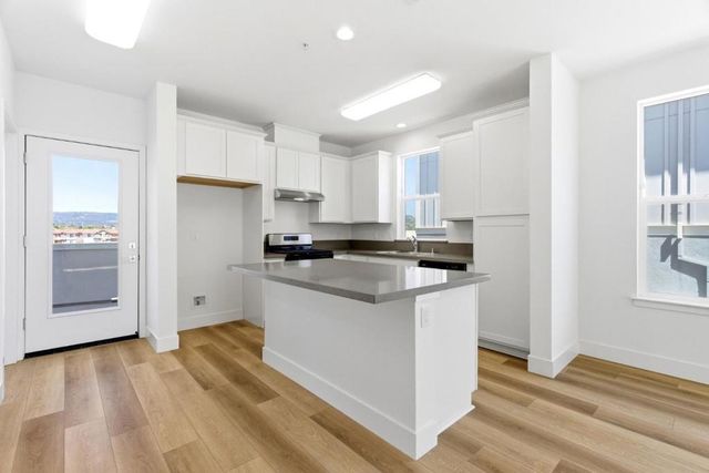 413 Annie Drive, Watsonville, CA 95076
