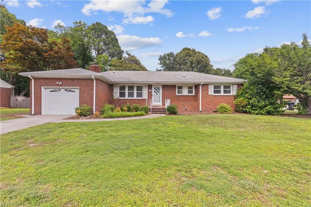 5528 Stewart DR, Virginia Beach, VA 23464
