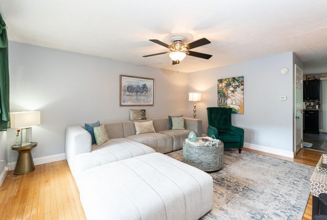 39 Derryfield Court, Manchester, NH 03104