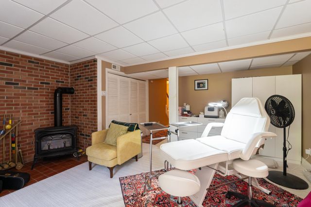39 Derryfield Court, Manchester, NH 03104