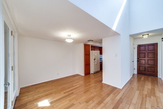 9325 Whisper Pt, San Antonio, TX 78240