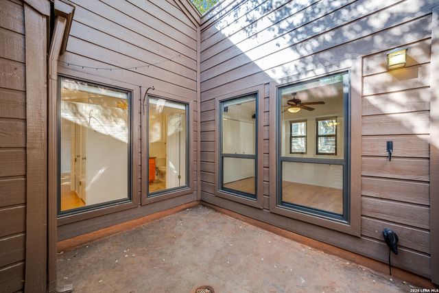 9325 Whisper Pt, San Antonio, TX 78240