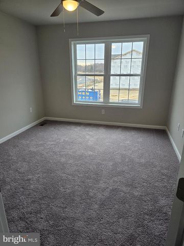 203 FAIRFAX LN, Dover, DE 19901