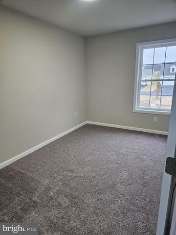 203 FAIRFAX LN, Dover, DE 19901