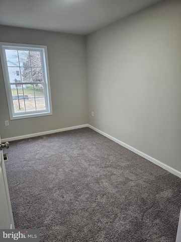 203 FAIRFAX LN, Dover, DE 19901