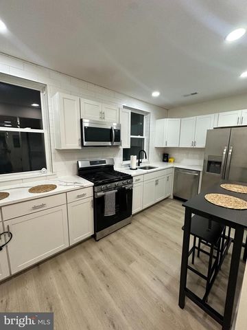 124 SPRUCE AVE, Bellmawr, NJ 08031