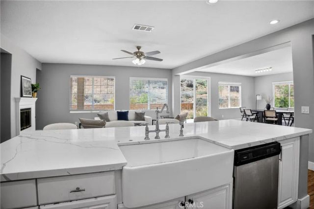 2400 Allysum, Palmdale, CA 93551