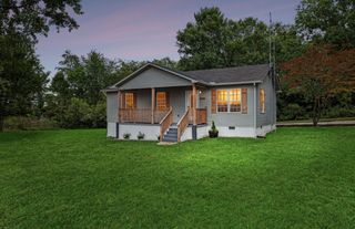 1297 Buncombe Rd, Belvidere, TN 37306