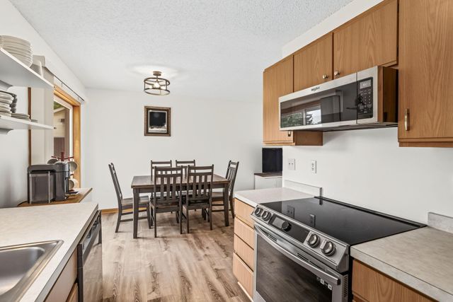 5811 191st Street W, Farmington, MN 55024