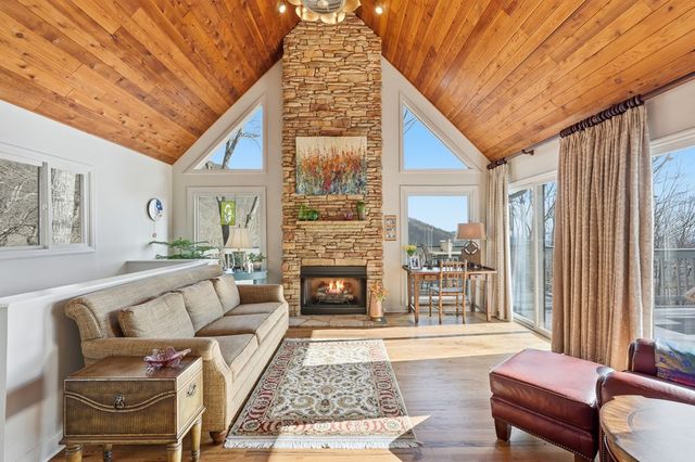 576 Columbine Drive, Big Canoe, GA 30143