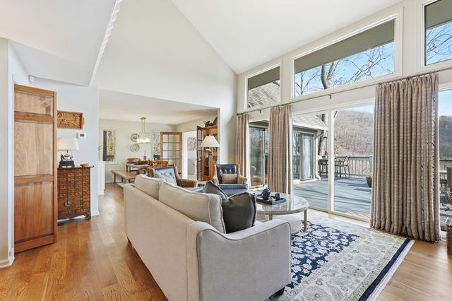 576 Columbine Drive, Big Canoe, GA 30143