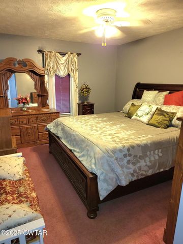 99 Hidden Valley Dr, Jackson, TN 38305