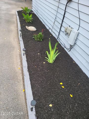 99 Hidden Valley Dr, Jackson, TN 38305