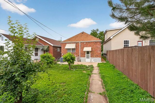 4500 Miami Street, St Louis, MO 63116