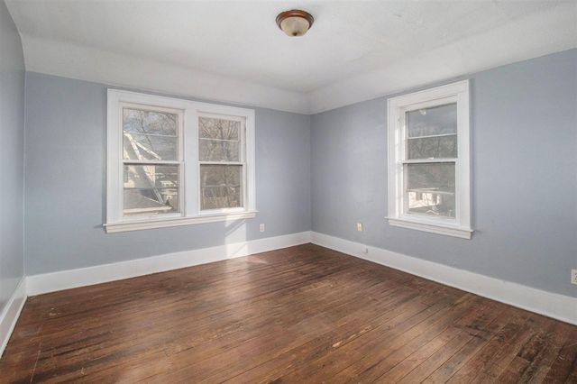 911 W Vine Street, Kalamazoo, MI 49008