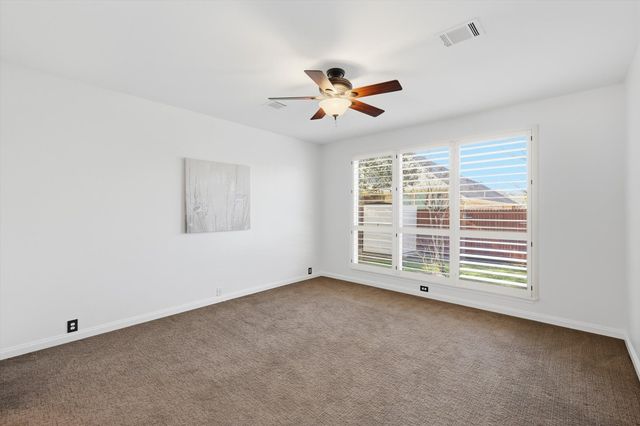 10009 Jessica Street, Fort Worth, TX 76244