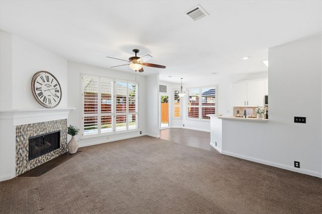 10009 Jessica Street, Fort Worth, TX 76244