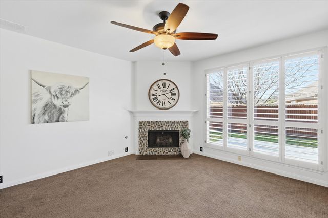 10009 Jessica Street, Fort Worth, TX 76244