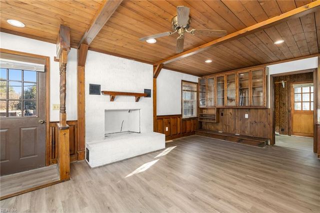 23234 Hanging Tree RD, Courtland, VA 23837