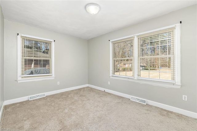 23234 Hanging Tree RD, Courtland, VA 23837