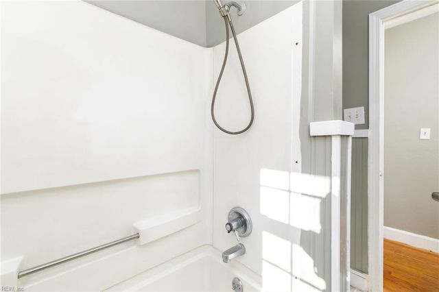 23234 Hanging Tree RD, Courtland, VA 23837