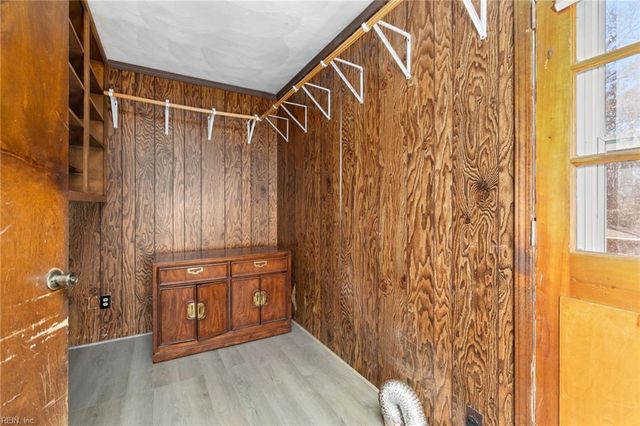 23234 Hanging Tree RD, Courtland, VA 23837