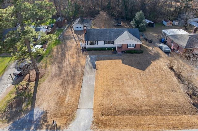23234 Hanging Tree RD, Courtland, VA 23837
