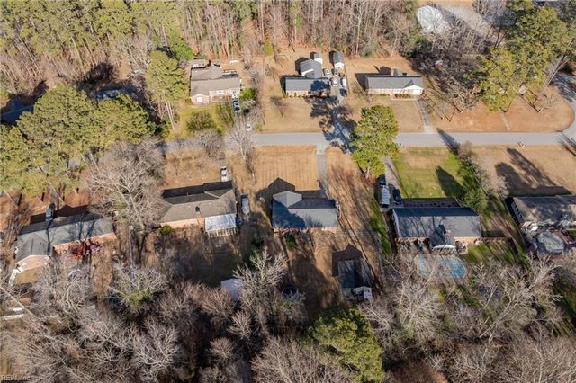 23234 Hanging Tree RD, Courtland, VA 23837