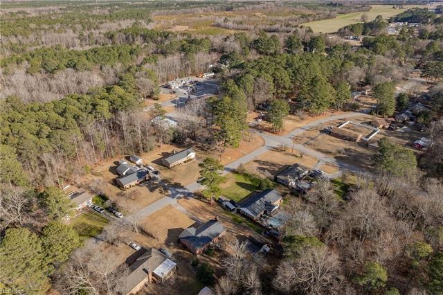 23234 Hanging Tree RD, Courtland, VA 23837