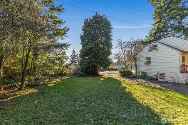 104 NE 120th Street, Seattle, WA 98125