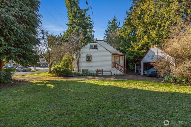 104 NE 120th Street, Seattle, WA 98125