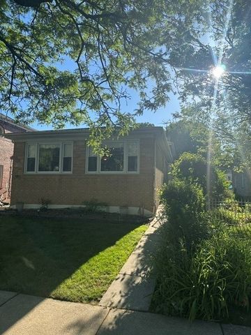 6034 N Bernard Street, Chicago, IL 60659