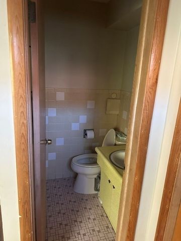 6034 N Bernard Street, Chicago, IL 60659