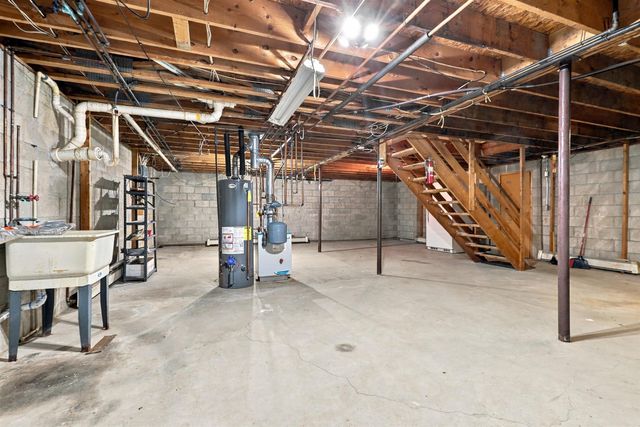 7275 Hall Road, Springfield Twp, MI 48350