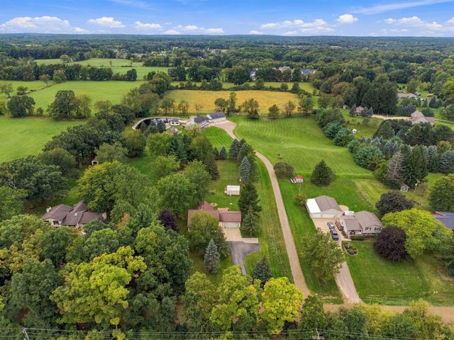 7275 Hall Road, Springfield Twp, MI 48350