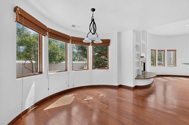 236 Anna Maria Place SW, Albuquerque, NM 87105