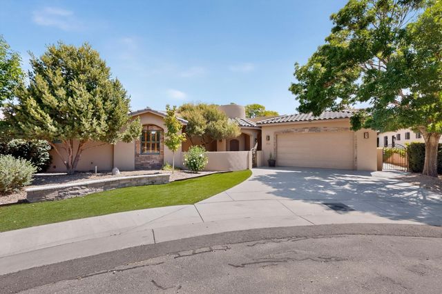 236 Anna Maria Place SW, Albuquerque, NM 87105