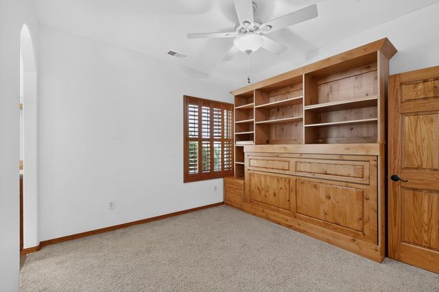 236 Anna Maria Place SW, Albuquerque, NM 87105