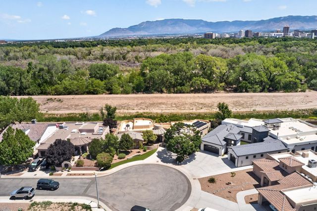 236 Anna Maria Place SW, Albuquerque, NM 87105