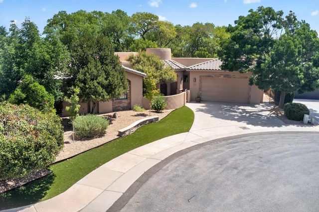 236 Anna Maria Place SW, Albuquerque, NM 87105