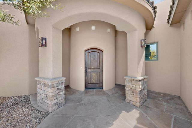 236 Anna Maria Place SW, Albuquerque, NM 87105