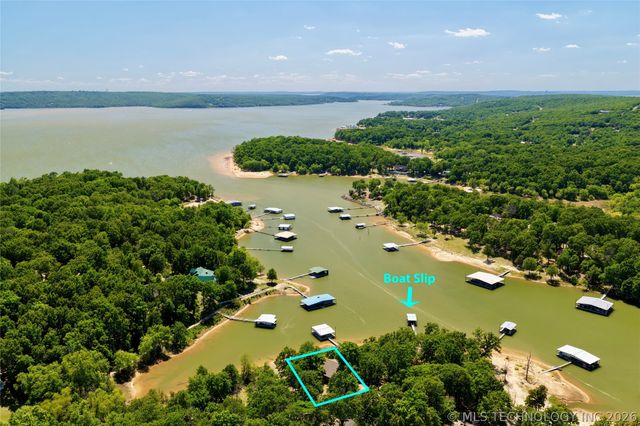 424808 E 1166 Road, Eufaula, OK 74432