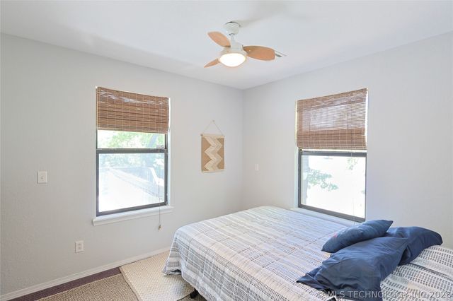 424808 E 1166 Road, Eufaula, OK 74432