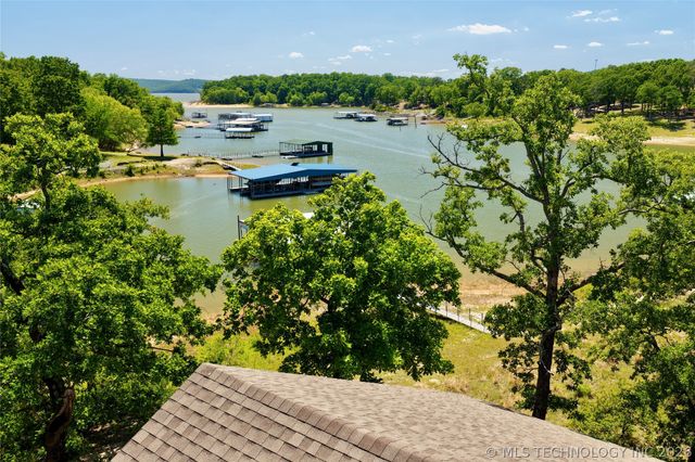 424808 E 1166 Road, Eufaula, OK 74432