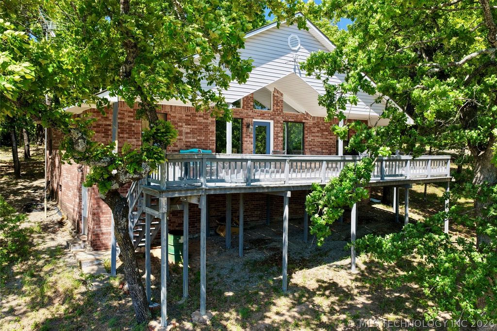 424808 E 1166 Road, Eufaula, OK 74432